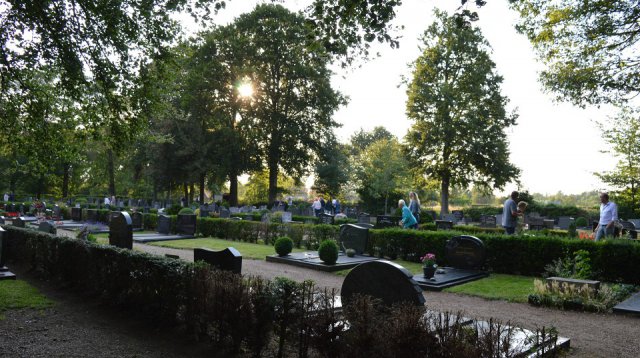 Efkes stille staon bie (vrijdag 21 juni 2019)